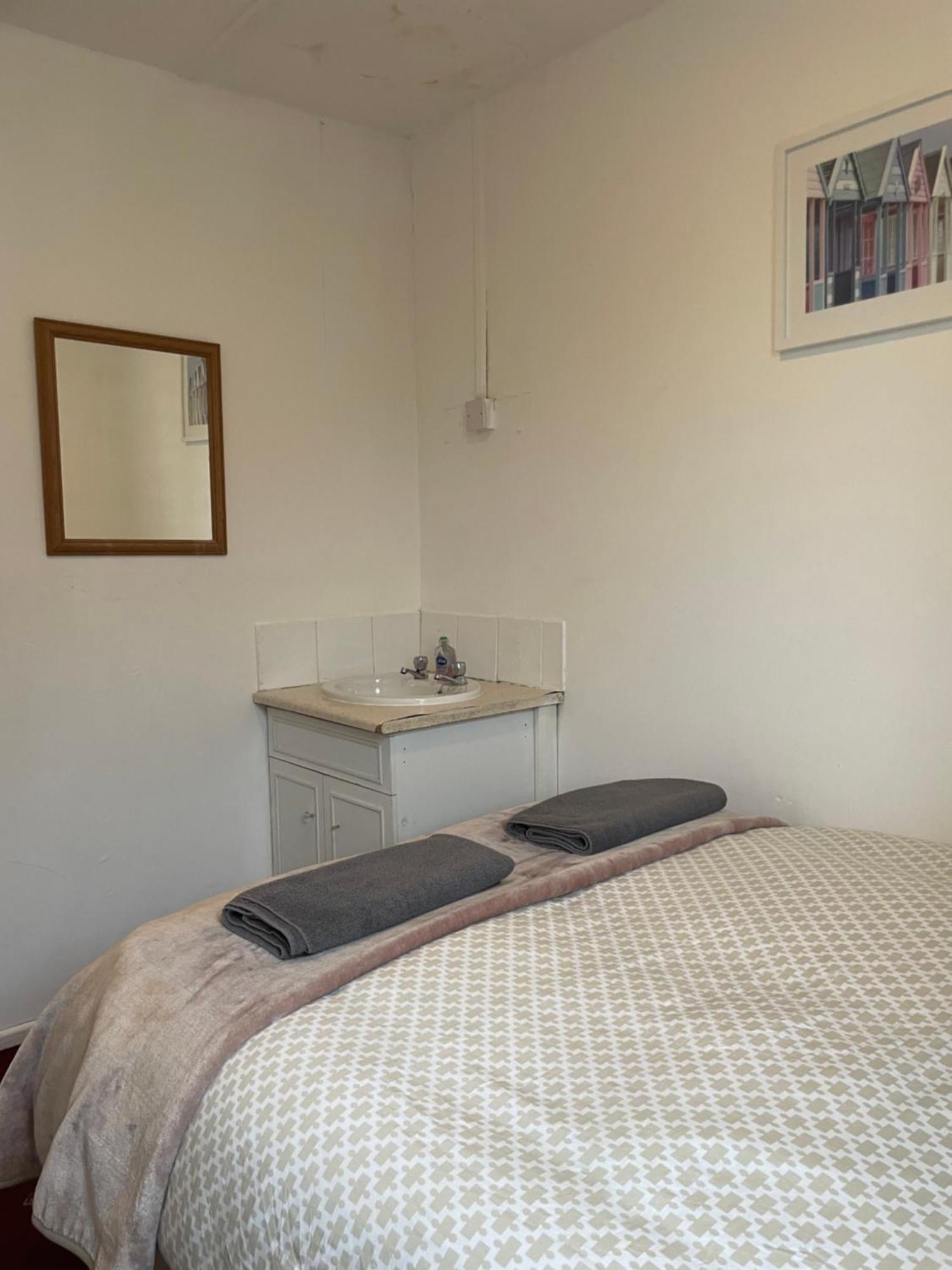 Amitie Guest House 伯恩茅斯 外观 照片