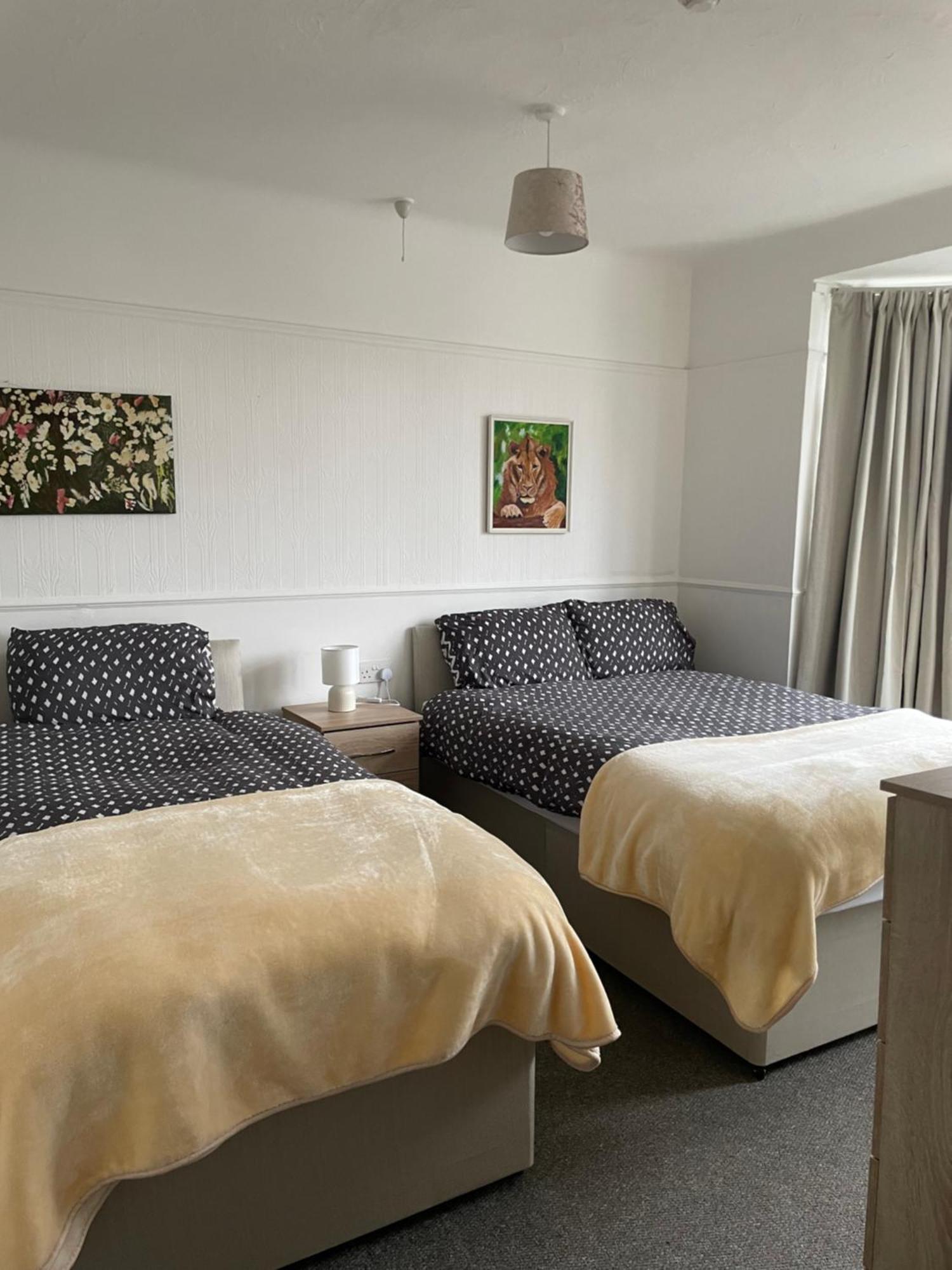 Amitie Guest House 伯恩茅斯 外观 照片