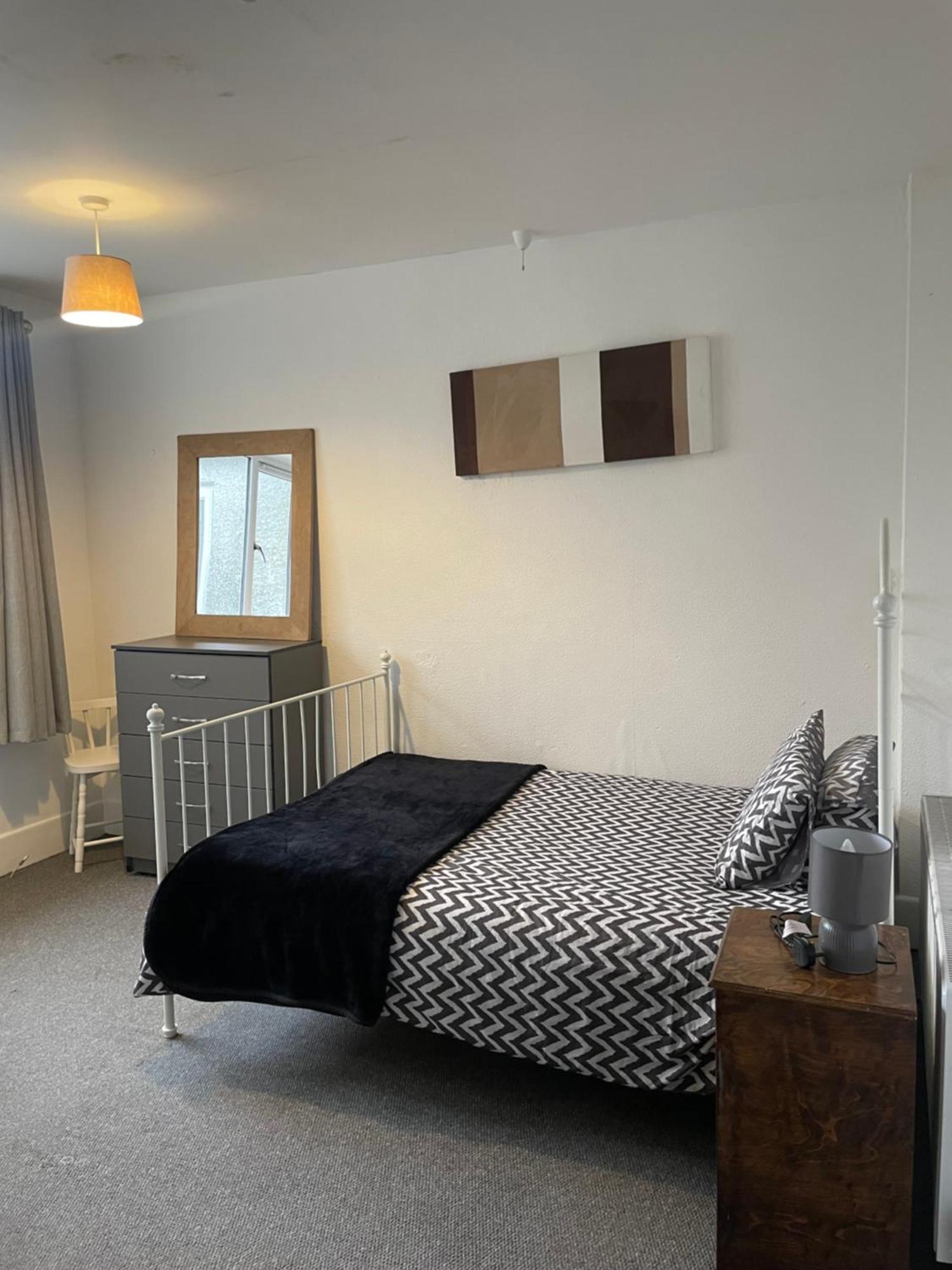 Amitie Guest House 伯恩茅斯 外观 照片